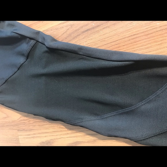 Women’s NEW Leggings - Picture 3 of 7